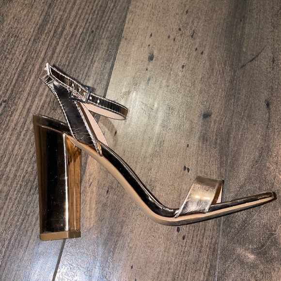 Rose gold sandals - Picture 4 of 4